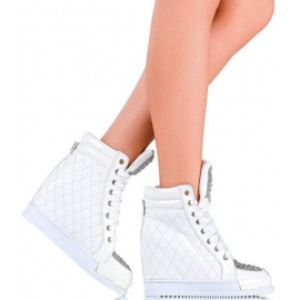 SNEAKERS Białe Pikowane w Srebrne Cyrkonie