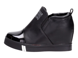 Czarne botki na koturnie sneakersy 252A