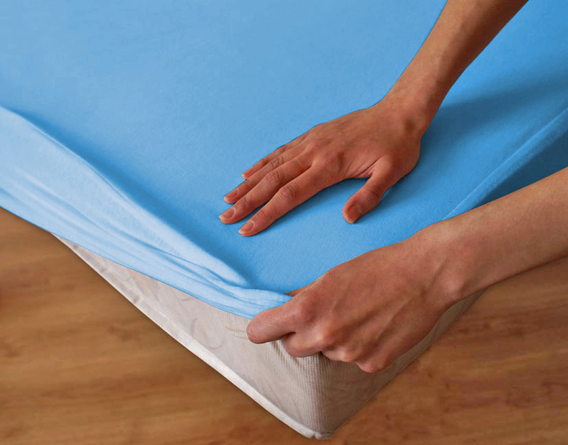 Nieprzemakalne prześcieradło jersey z gumką SG niebieskie 60x120