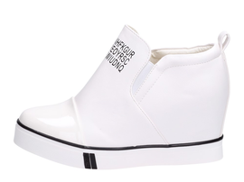 Białe botki na koturnie sneakersy 252