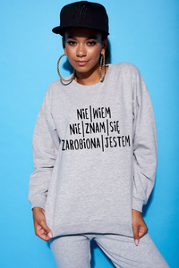 BAWEŁNIANA BLUZA  "ZAROBIONA JESTEM" ILM
