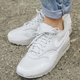 Nike Wmns Air Max 1 LX (917691-002)